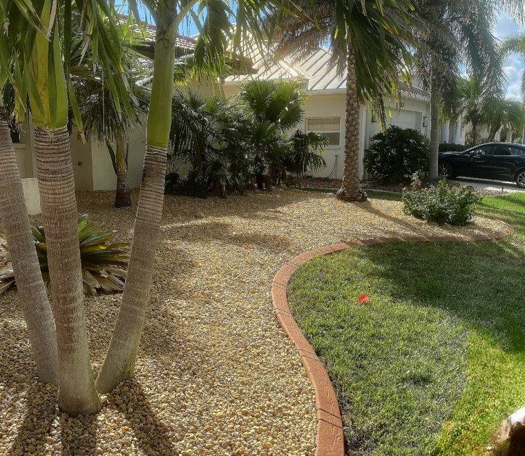 Decorative concrete curbing installed by Kustomized Kurbing